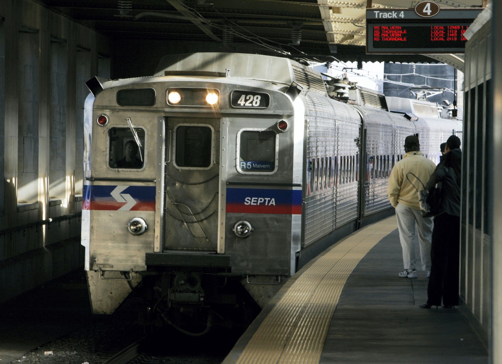 SEPTA Cuts to regional rail will put 275,000 more cars on area roads